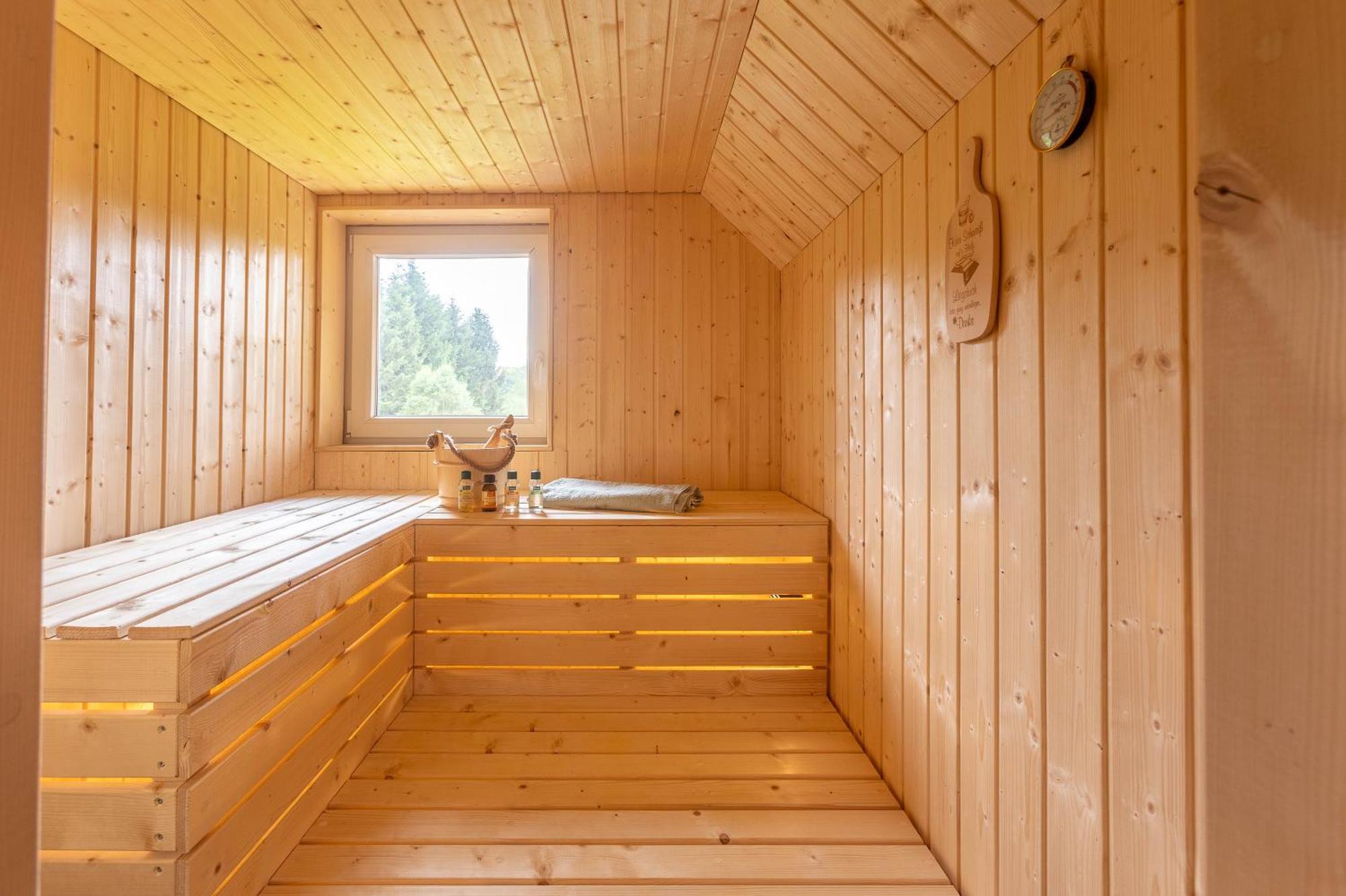 Urlaub Am Schwarzbach Mit Sauna Und Whirlpool Haus Felix Kuchelscheid Exterior photo